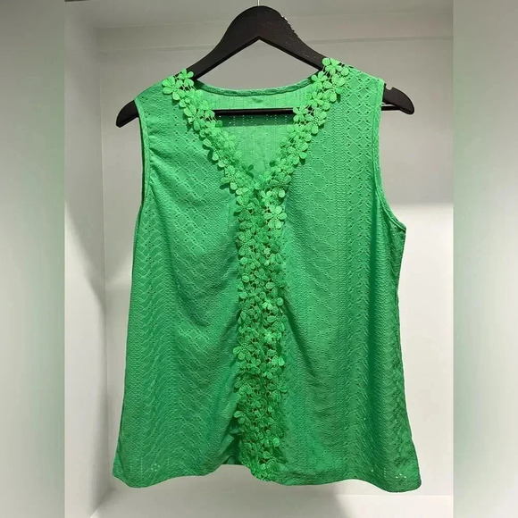 3/$15 Women’s SHEIN green lace sleeveless top size Large - Picture 1 of 5
